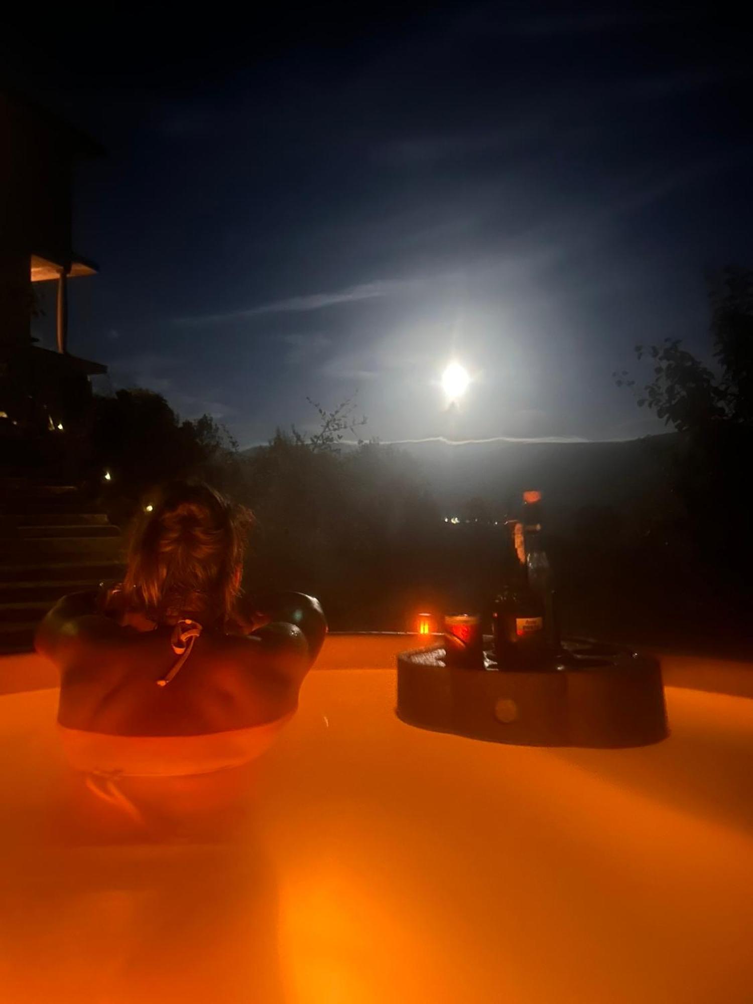 Monkey Tiny Barnhouse With Amazing Views! Villa Folhadosa Exterior foto